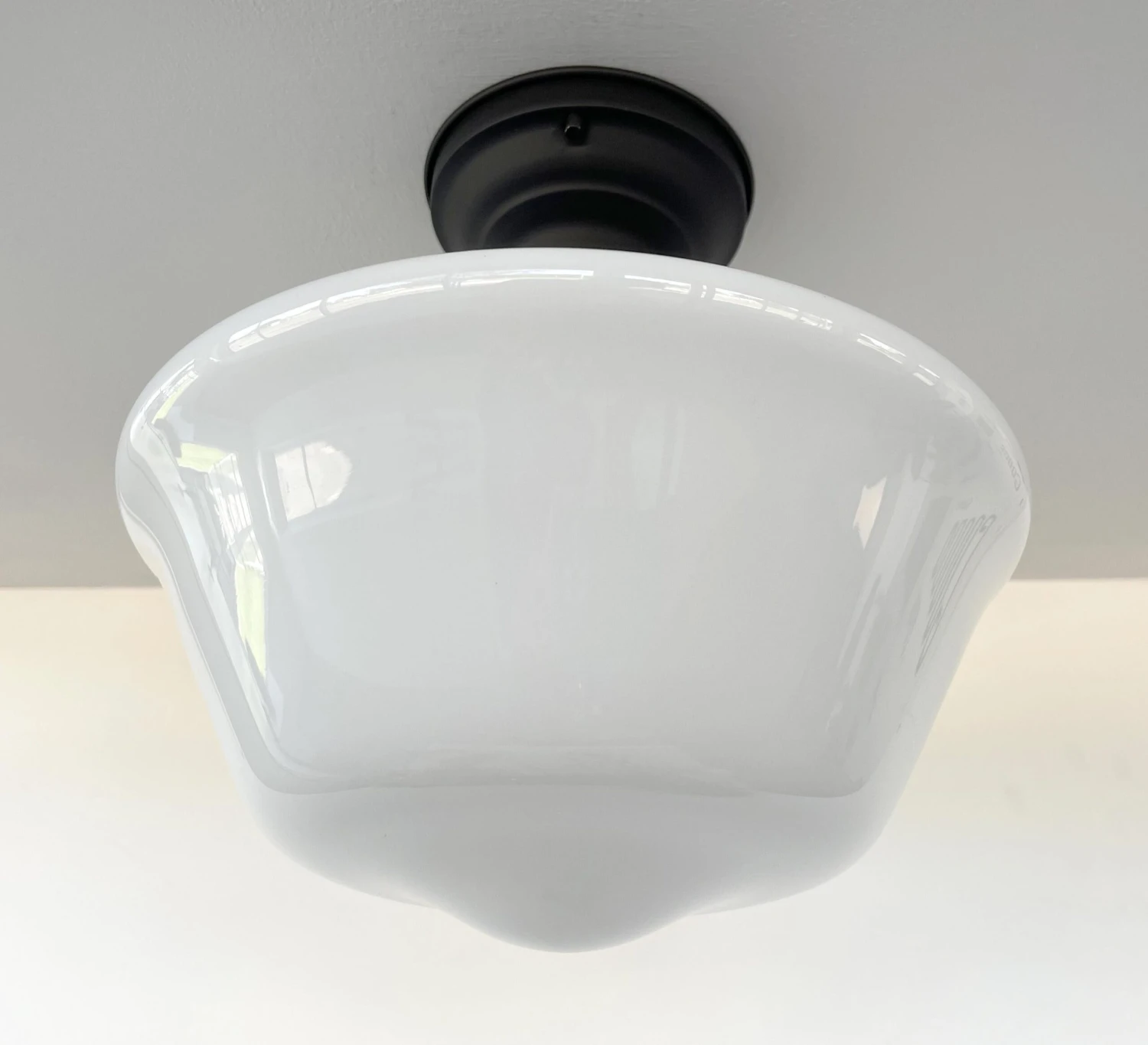 ELEGANT SCHOOLHOUSE Authentic Historical 1930's Antique Milk Glass Ceiling Light 8 ELEGANT SCHOOLHOUSE Authentic Historical 1930's Antique Milk Glass Ceiling Light - Image 6