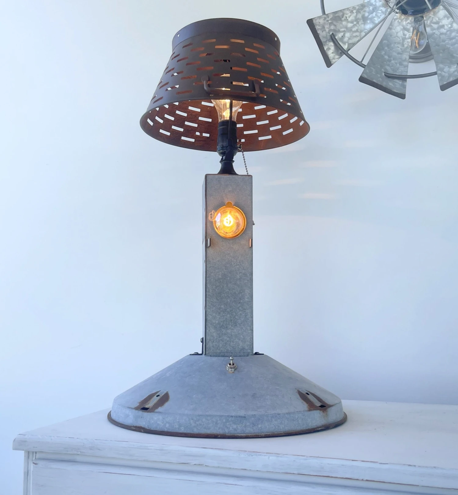 Original Antique Chicken Feeder Tall Farm Table Lamp 9 Original Antique Chicken Feeder Tall Farm Table Lamp - Image 7