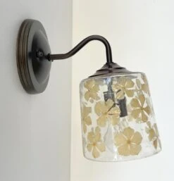WHIMSICAL Pressed Floral Glass Wall Sconce Light 19 WHIMSICAL Pressed Floral Glass Wall Sconce Light -The Lamp Goods Daisypressedflowercutewallsconcelightfixture 2