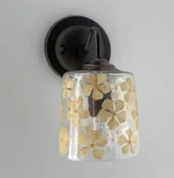 WHIMSICAL Pressed Floral Glass Wall Sconce Light 14 WHIMSICAL Pressed Floral Glass Wall Sconce Light -The Lamp Goods Daisypressedflowercutewallsconcelightfixture 5