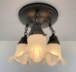 Frosted Antique Hobnail Glass Ceiling LIGHT 1950's 17 Frosted Antique Hobnail Glass Ceiling LIGHT 1950's -The Lamp Goods FrostedHobnailRuffleTrioCeilingLight 6