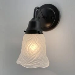 COASTAL WALL SCONCE Light Fixture -The Lamp Goods FrostedLatticeWallSconce 10