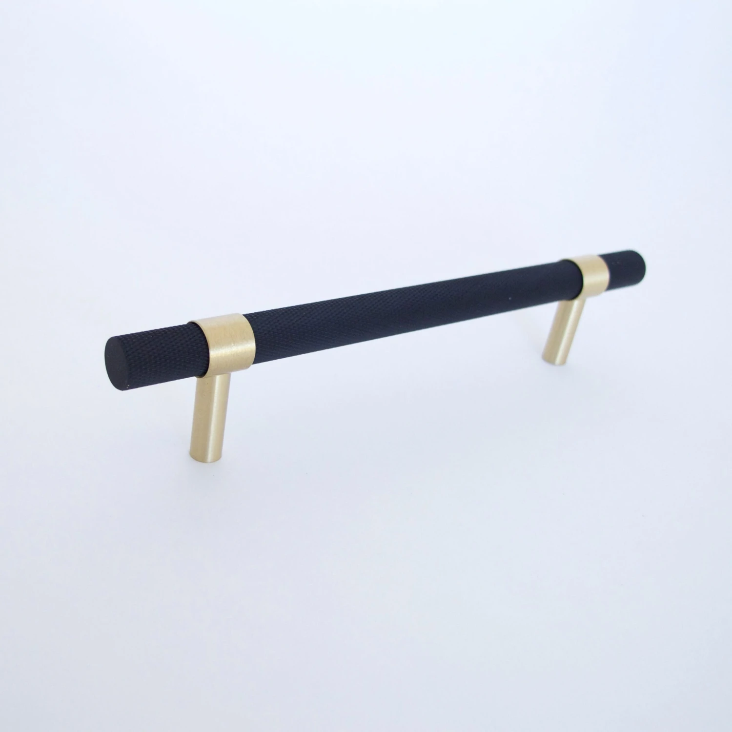 Knurled T-Bar Brass + Matte Black Handles(Knurled T Bar Brass Matte Black Handles) 5 Knurled T-Bar Brass + Matte Black Handles(Knurled T Bar Brass Matte Black Handles) - Image 3