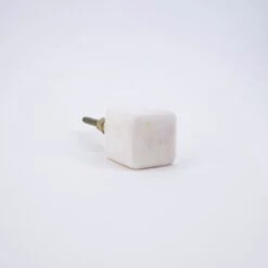 Square White Quartz Knob(Square White Quartz Knob) 15 Square White Quartz Knob(Square White Quartz Knob) -The Lamp Goods IMG 1327