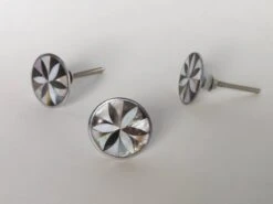 Mother Of Pearl Black Lotus(Mother Of Pearl Black Lotus) -The Lamp Goods blackmotherofpearlknob7