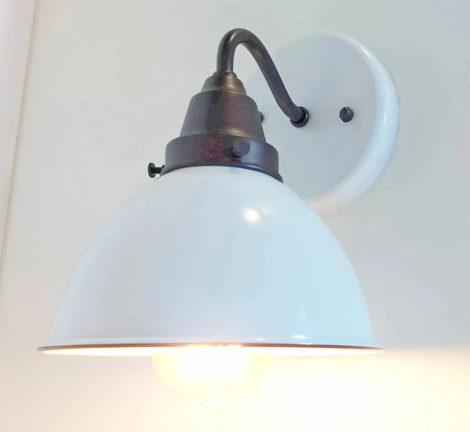 White Enamel Wall SCONCE Farmhouse Lighting 8 White Enamel Wall SCONCE Farmhouse Lighting - Image 7