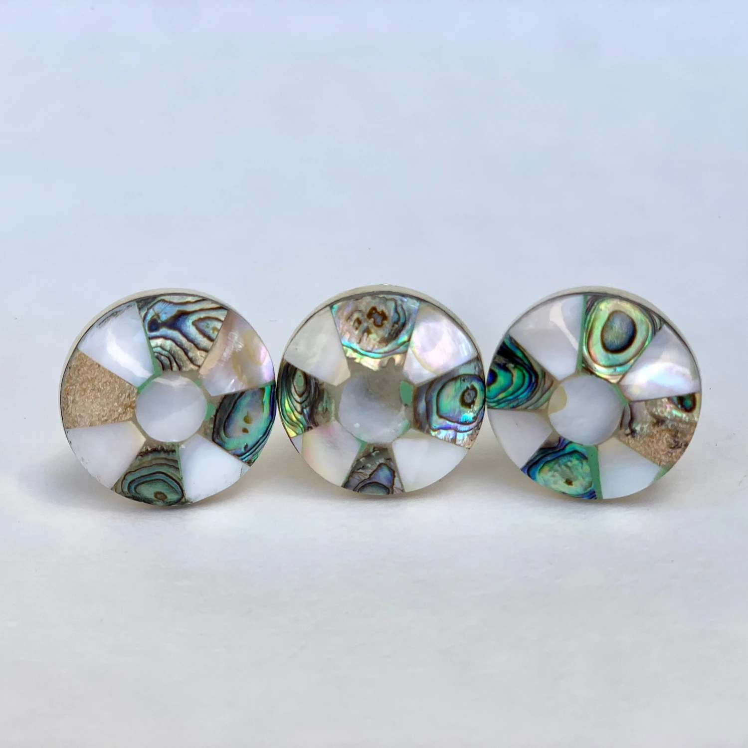 Mini Faceted Mother Of Pearl Knob Multi-Color(Mini Faceted Mother Of Pearl Knob Multi Color) 3 Mini Faceted Mother Of Pearl Knob Multi-Color(Mini Faceted Mother Of Pearl Knob Multi Color)