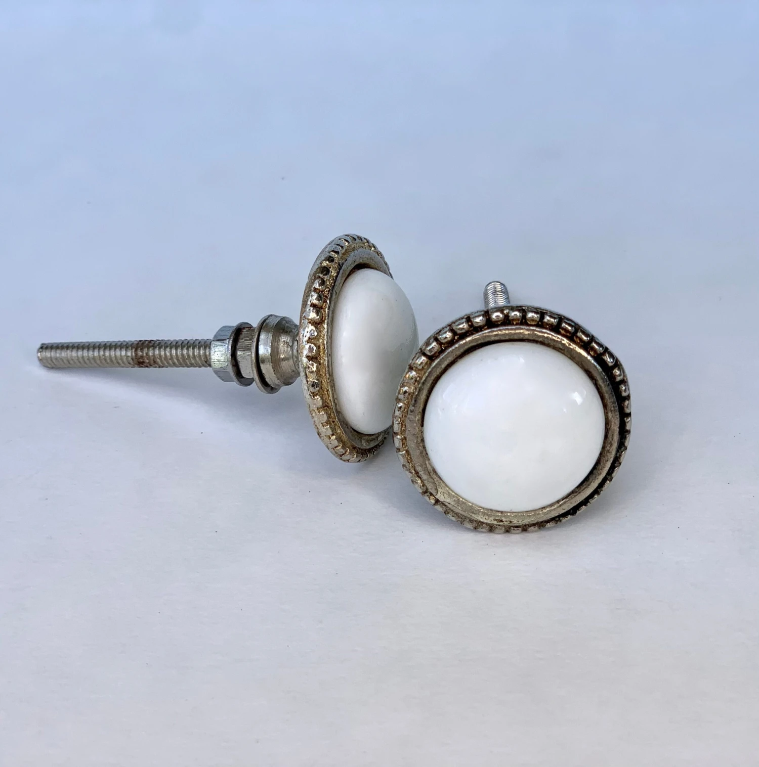 White Doloris Knob(White Doloris Knob) 5 White Doloris Knob(White Doloris Knob) - Image 3