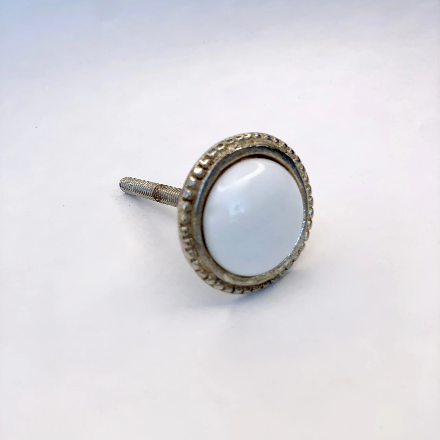 White Doloris Knob(White Doloris Knob) 3 White Doloris Knob(White Doloris Knob)