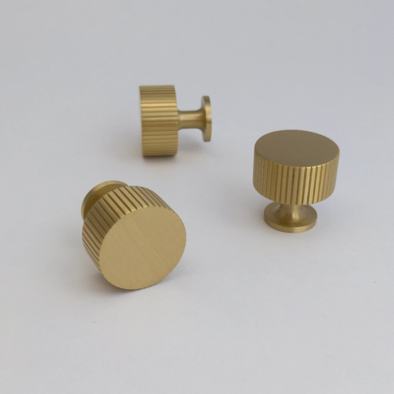 Fluted Brass Round Knob(Fluted Brass Gold Round Knob Cabinet Pull) 6 Fluted Brass Round Knob(Fluted Brass Gold Round Knob Cabinet Pull) - Image 4