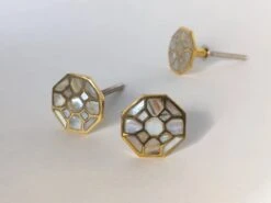 Mother Of Pearl Octagon Knob(Mother Of Pearl Octagon Knob)
