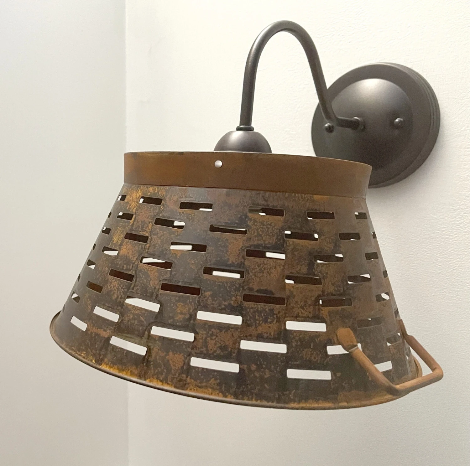 Galvanized Farmhouse Wall Sconce 9 Galvanized Farmhouse Wall Sconce - Image 7